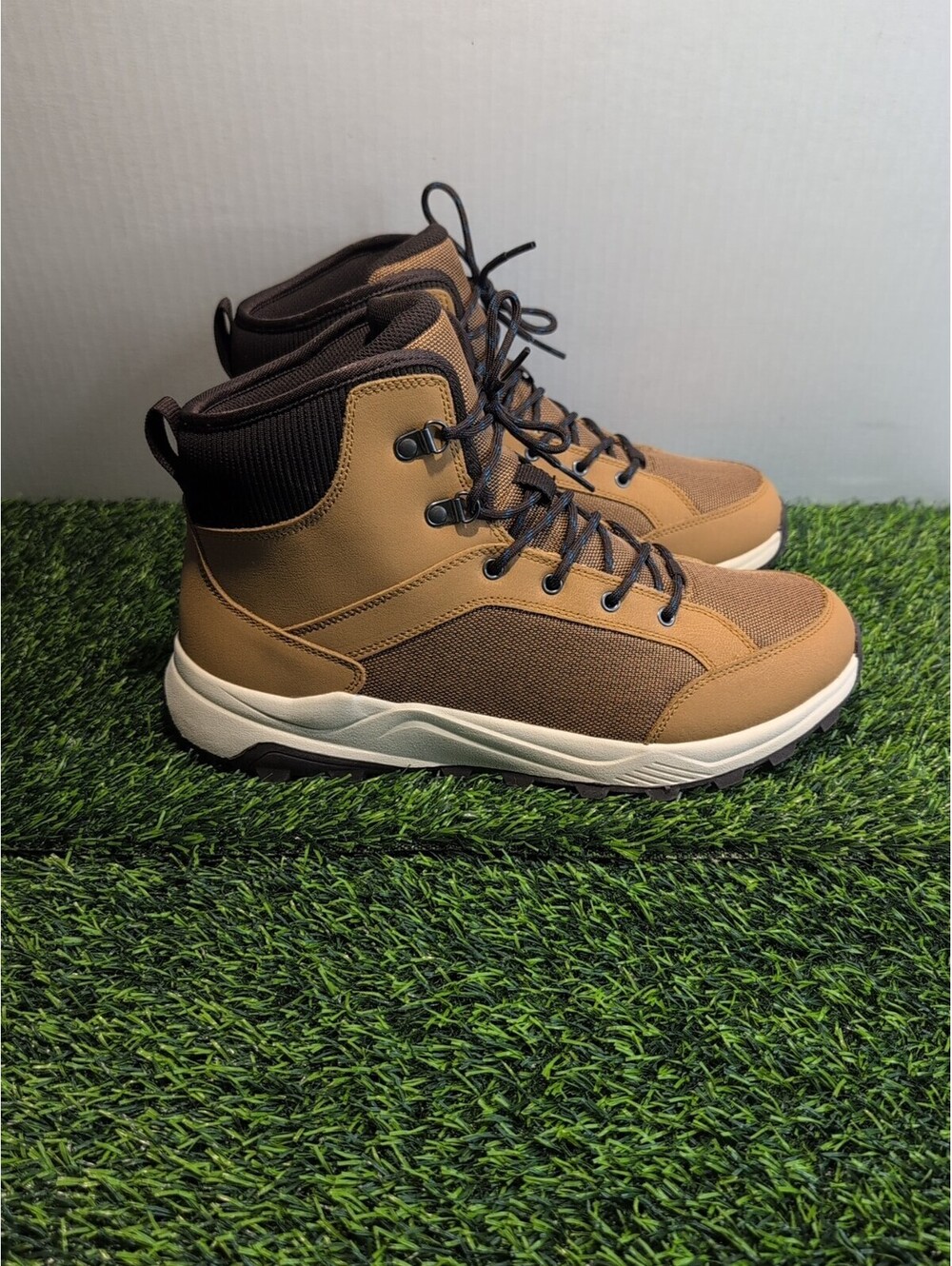 All In Motion Mens Doran Winter Hiker Boots Size 12 New